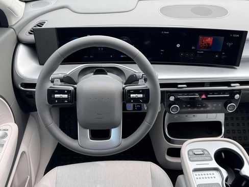 New 2026 Hyundai Ioniq 9 S image 17