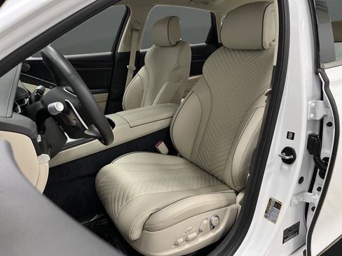 Used 2024 Genesis G80 3.5T Sport image 4