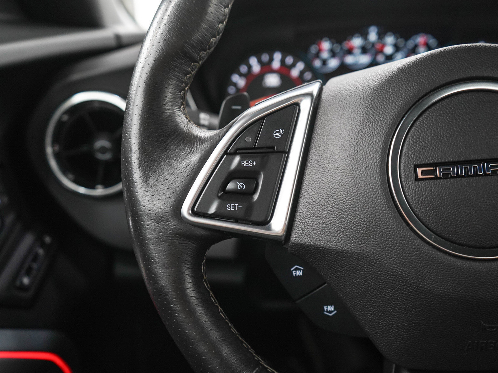 Used 2017 Chevrolet Camaro SS RWD image 21
