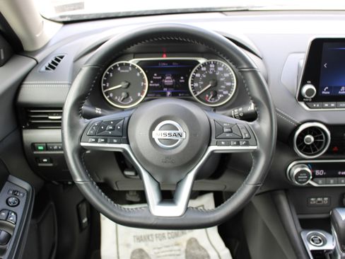 Certified 2021 Nissan Sentra SV image 20