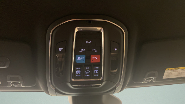 Used 2025 Jeep Grand Cherokee L Limited w/ Luxury Tech Group II AWD/4WD image 21