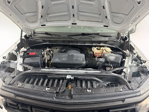 Used 2022 Chevrolet Silverado 1500 W/T w/ WT Value Package AWD/4WD image 38