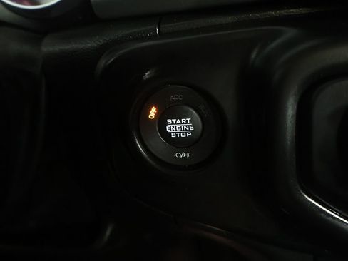 Used 2021 Jeep Wrangler Unlimited Sport AWD/4WD image 33