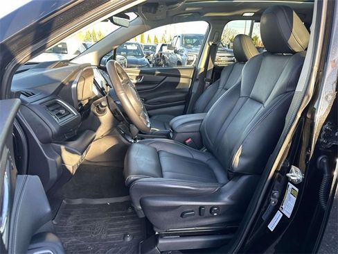 Used 2023 Subaru Ascent Limited w/ Technology Package image 15