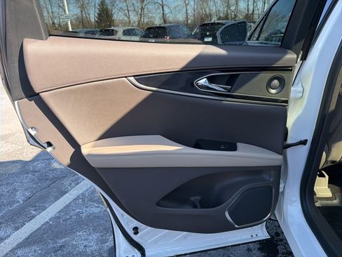 Used 2023 Lincoln Nautilus Reserve w/ Equipment Group 201A image 21