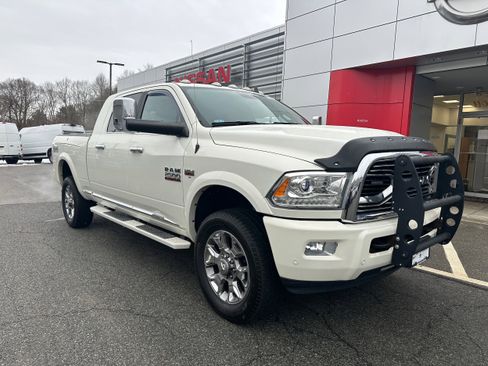 Used 2018 RAM 2500 Limited image 31