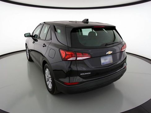 Used 2023 Chevrolet Equinox LS w/ LPO, Floor Liner Package image 4