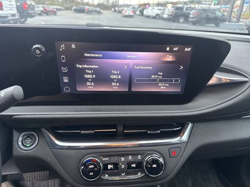 Used 2024 Buick Envista Preferred w/ Convenience I Package image 23