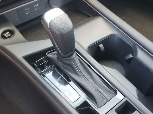 New 2026 Nissan Sentra SV w/ SV Convenience Package FWD image 32