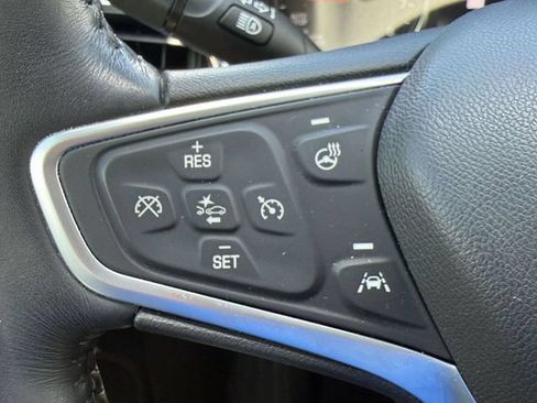 Used 2022 Chevrolet Equinox LT FWD image 25