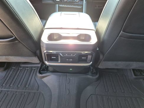 Used 2024 GMC Sierra 2500 Denali w/ Denali Reserve Package AWD/4WD image 36