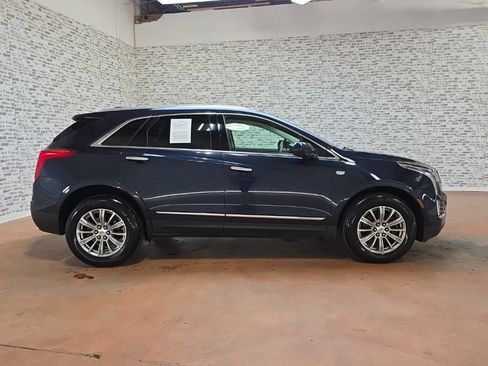 Used 2017 Cadillac XT5 Luxury w/ Driver Awareness Package image 6