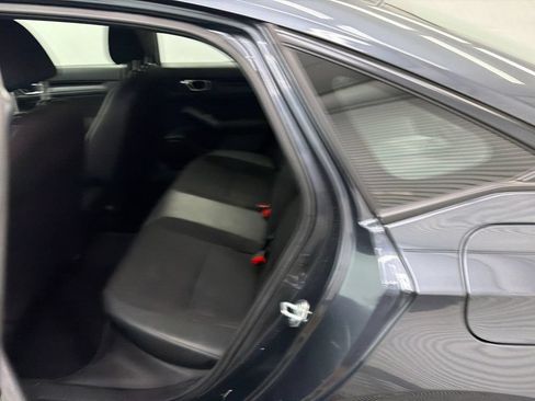 Used 2023 Honda Civic Sport image 19
