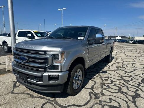 Used 2022 Ford F350 Platinum AWD/4WD image 2