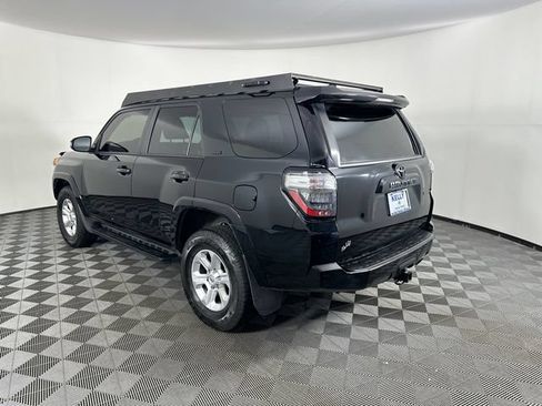 Used 2024 Toyota 4Runner SR5 Premium w/ Moonroof Package AWD/4WD image 9