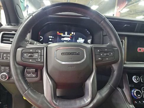 Used 2023 GMC Yukon Denali Ultimate image 12