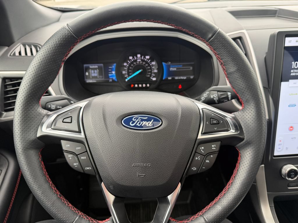 Used 2024 Ford Edge ST-Line AWD/4WD image 21