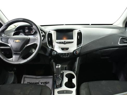 Used 2016 Chevrolet Cruze LS FWD image 7