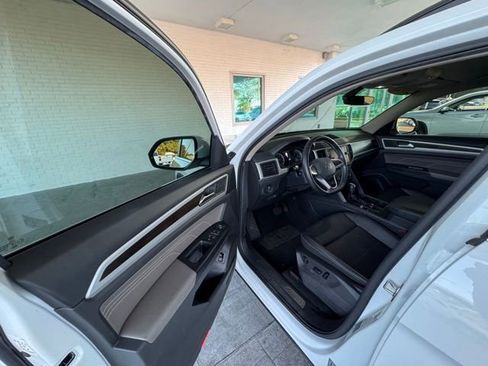 Used 2021 Volkswagen Atlas SE image 9