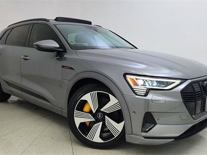 Used 2022 Audi e-tron Premium Plus w/ Premium Plus Package