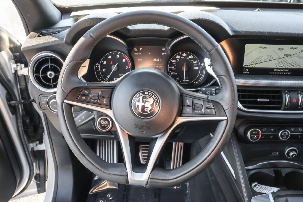 Used 2018 Alfa Romeo Stelvio Ti Sport AWD/4WD image 22