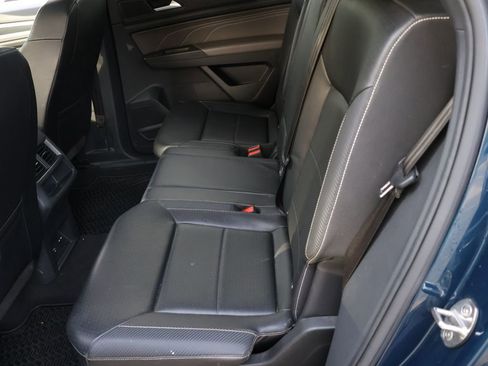 Used 2023 Volkswagen Atlas Cross Sport SEL AWD/4WD image 15