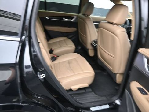 Certified 2024 Cadillac XT6 Premium Luxury w/ Platinum Package AWD/4WD image 13