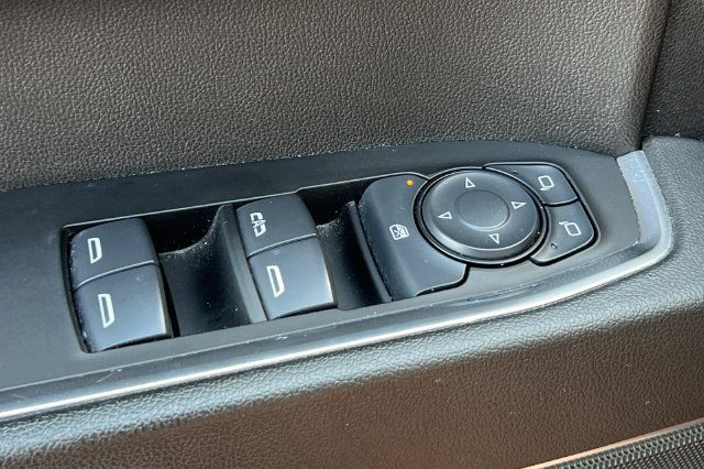 Used 2025 Chevrolet Silverado 1500 LT RWD image 12