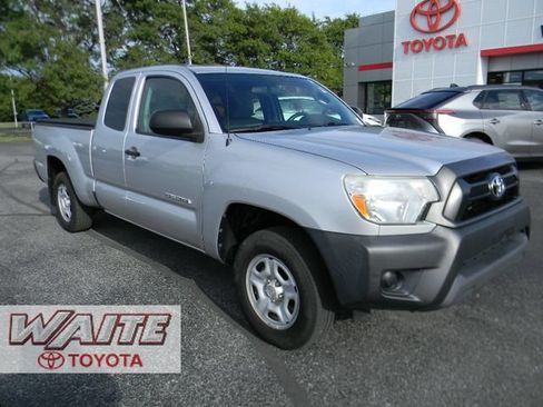 Used 2012 Toyota Tacoma 2WD Access Cab w/ Convenience Pkg image 1