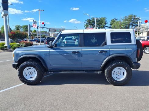Certified 2023 Ford Bronco Heritage Edition AWD/4WD image 2