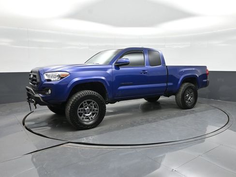 Used 2023 Toyota Tacoma SR5 AWD/4WD image 18
