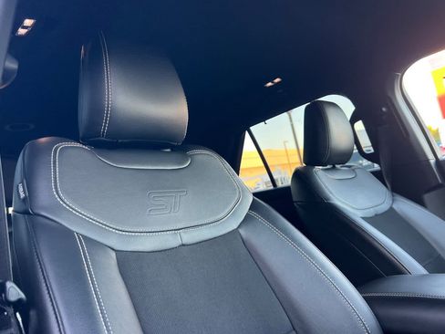 Certified 2022 Ford Explorer ST image 19
