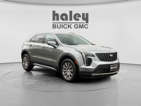 Used 2023 Cadillac XT4 Premium Luxury image 7