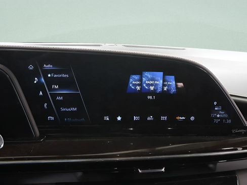 Used 2023 Cadillac Escalade Sport Platinum w/ LPO, ONYX Package AWD/4WD image 14