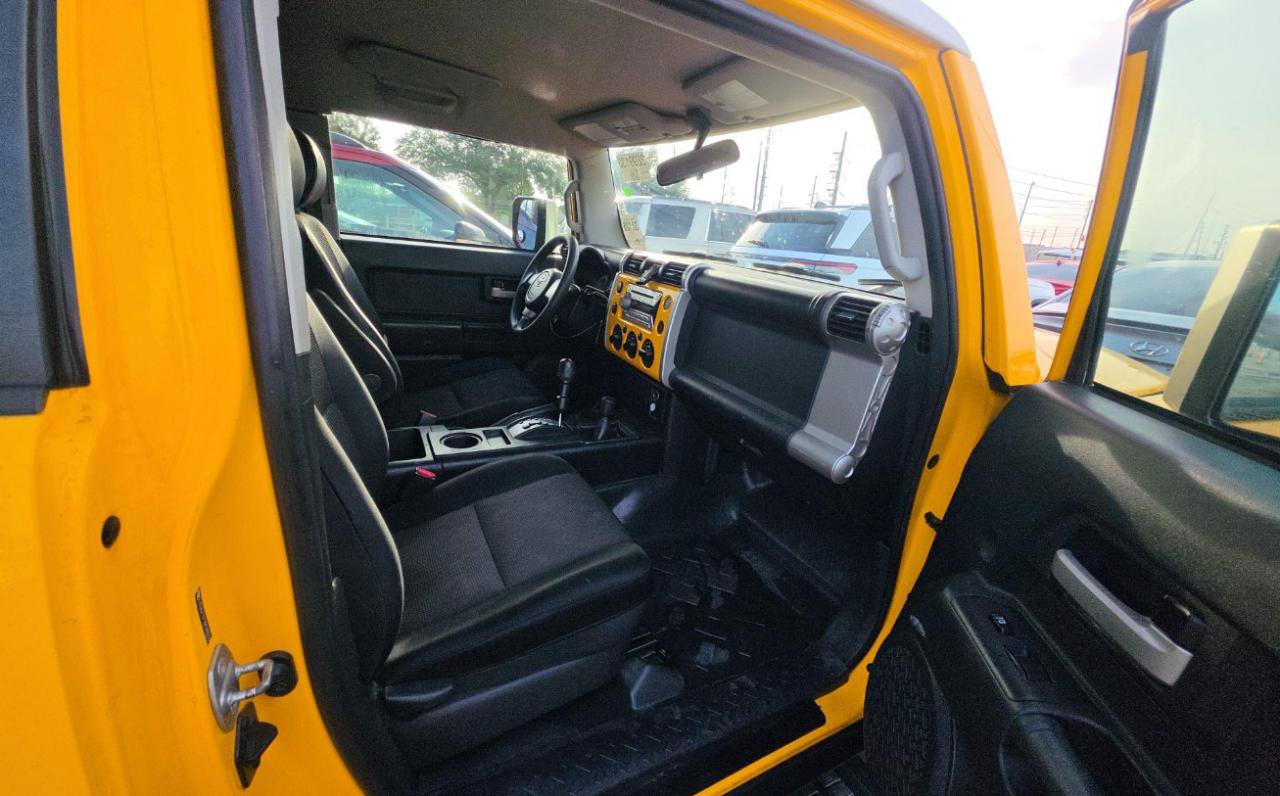 Used 2008 Toyota FJ Cruiser 4WD image 12