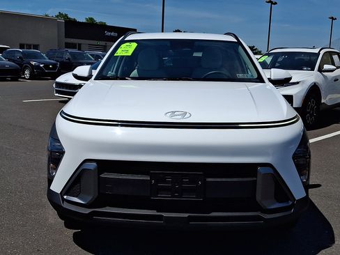 Certified 2024 Hyundai Kona SEL AWD/4WD image 2