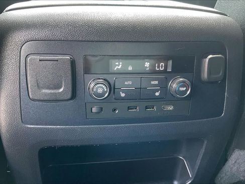Used 2018 Chevrolet Tahoe LT RWD image 32