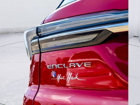 Used 2025 Buick Enclave Avenir w/ Trailering Package, 5000 lbs. FWD image 6