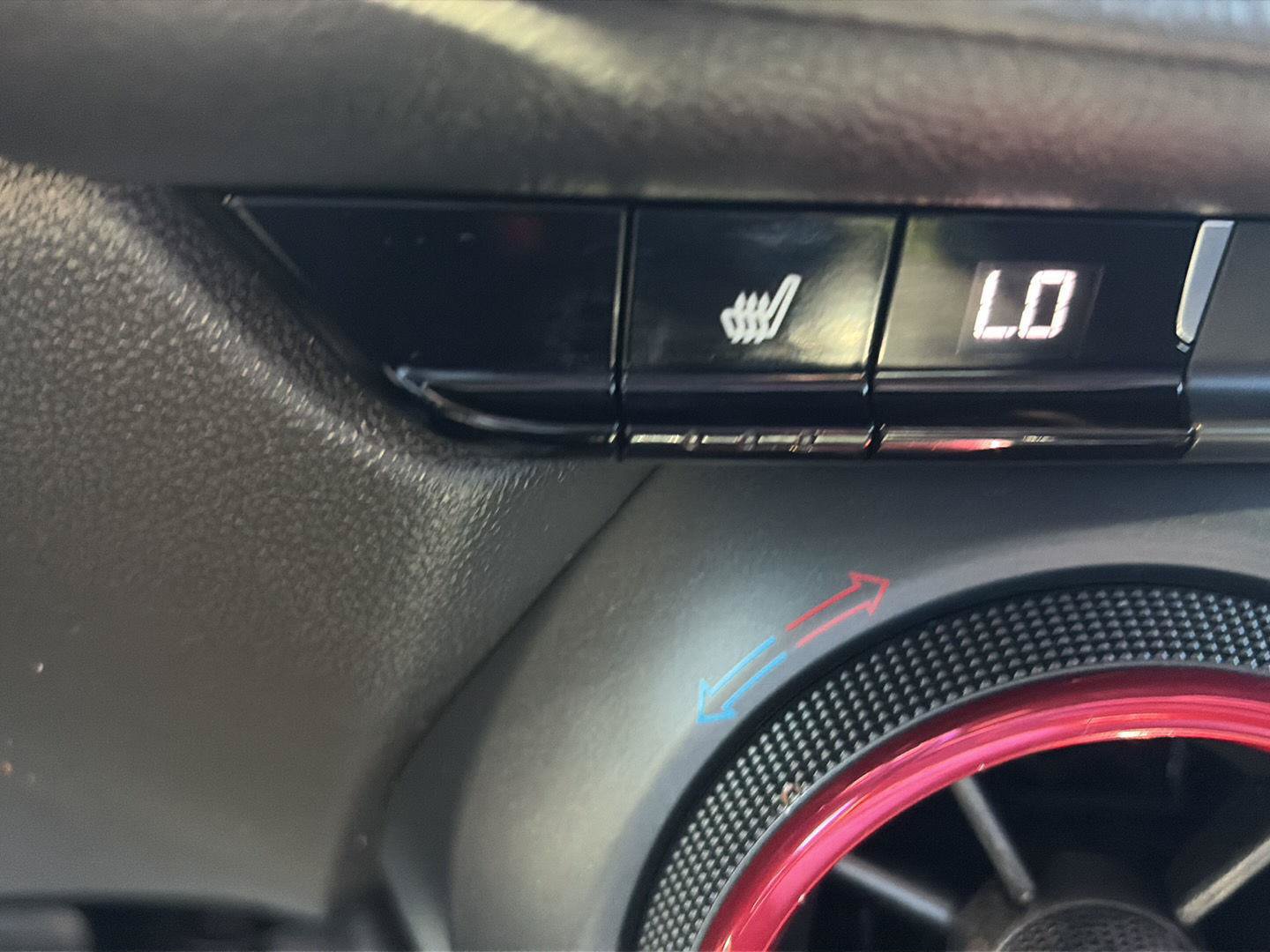 Used 2019 Chevrolet Blazer RS w/ Sun and Wheels Package FWD image 24