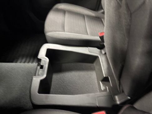 Used 2025 Chevrolet Silverado 1500 Custom image 32