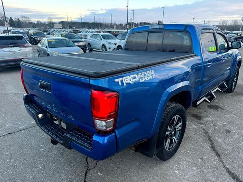 Used 2016 Toyota Tacoma SR5 image 5