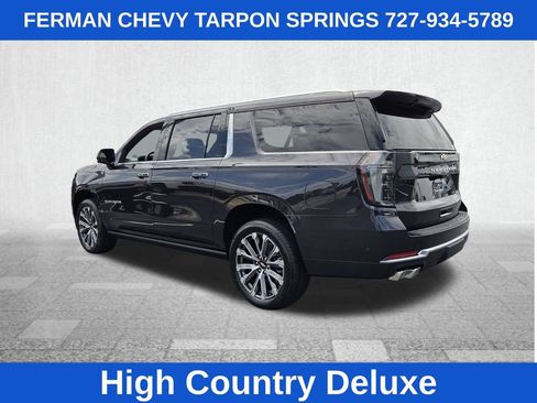 New 2026 Chevrolet Suburban High Country RWD image 8