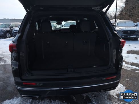 Used 2025 Buick Enclave Preferred image 11