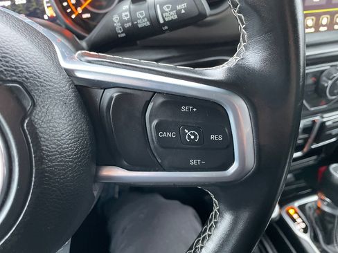 Used 2020 Jeep Wrangler Unlimited Sahara w/ Uconnect 4C Nav & Sound Group image 21