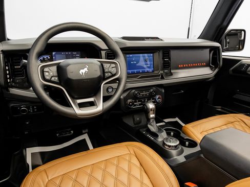 Used 2023 Ford Bronco Big Bend image 41