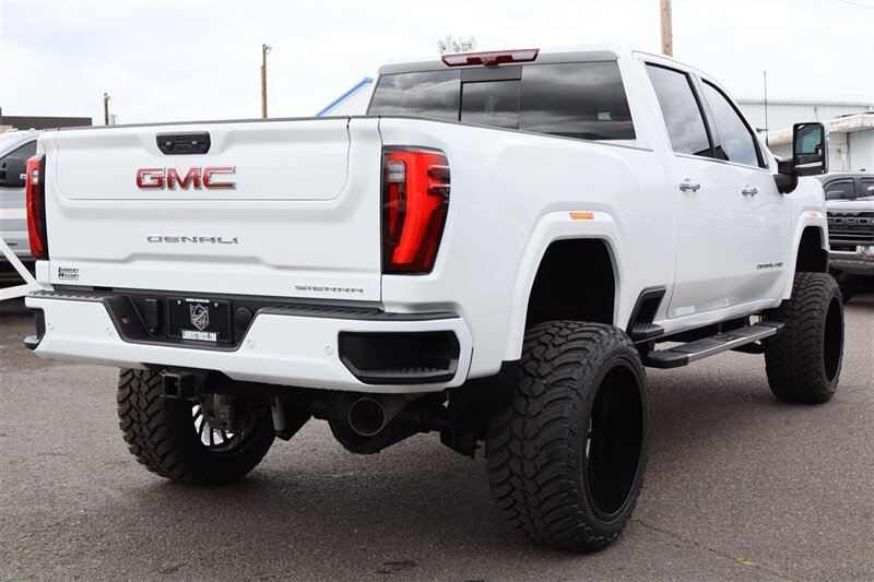 Used 2025 GMC Sierra 3500 Denali w/ Denali Reserve Package AWD/4WD image 6