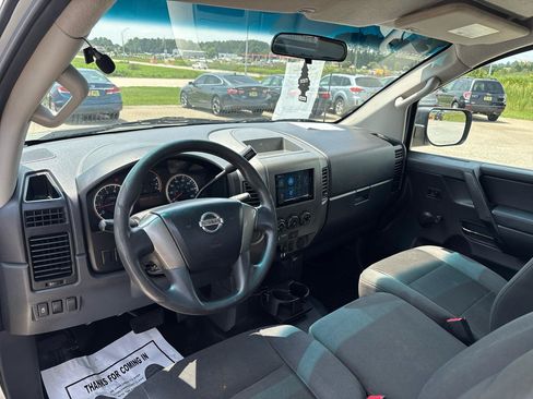 Used 2014 Nissan Titan S RWD image 12