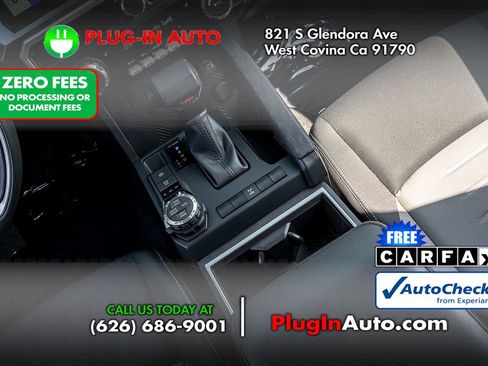 Used 2024 Toyota Tacoma TRD Off-Road AWD/4WD image 15