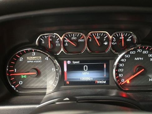 Used 2014 GMC Sierra 1500 SLT w/ All-Terrain Package AWD/4WD image 9