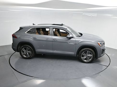 Used 2024 Volkswagen Atlas Cross Sport SEL R-Line AWD/4WD image 61